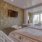 Suit' & Fruehstueck Zum Latschen - Adults Only 3* מאוט