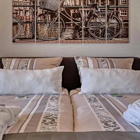 Hotel Suit' & Fruehstueck Zum Latschen - Adults Only Mauth