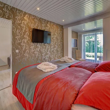 Suit' & Fruehstueck Zum Latschen - Adults Only 3*