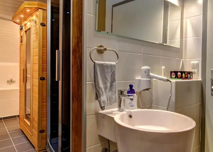 Suit' & Fruehstueck Zum Latschen - Adults Only Mauth